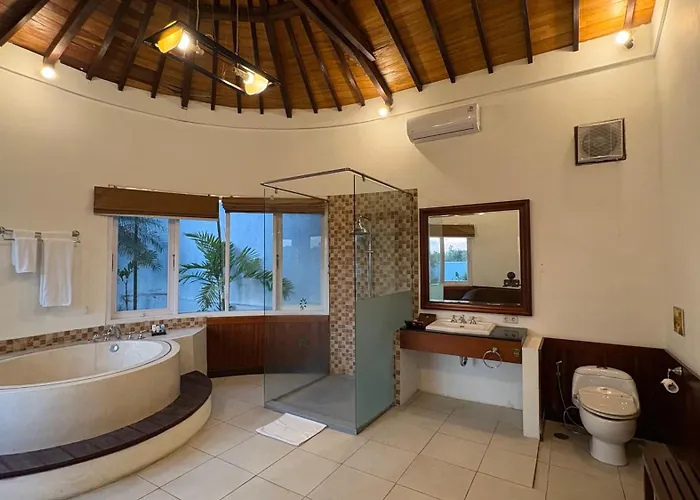 The Beverly Hills Bali Вилла Джимбаран