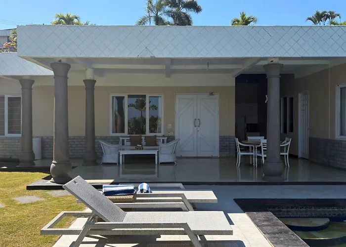 The Beverly Hills Bali Джимбаран