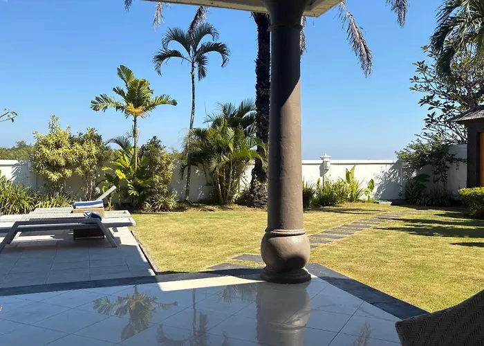 Вилла The Beverly Hills Bali Джимбаран