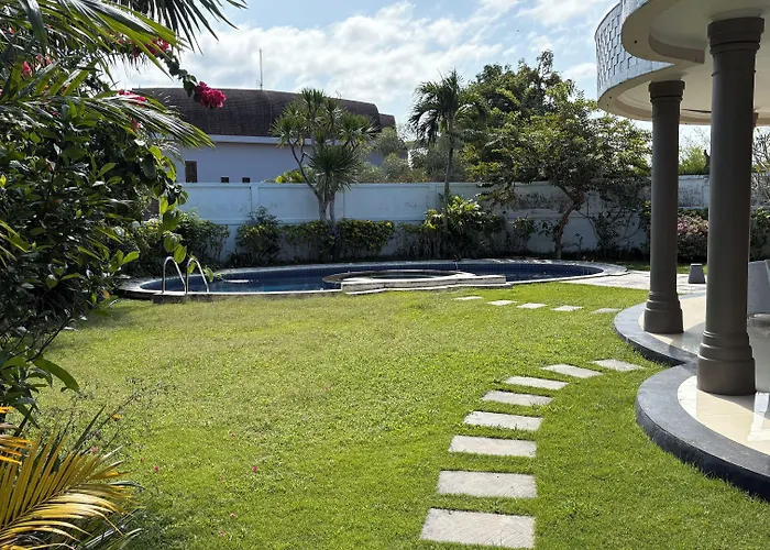 The Beverly Hills Bali 金巴兰
