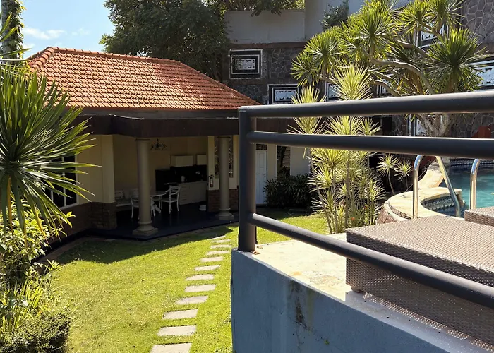 The Beverly Hills Bali * 金巴兰